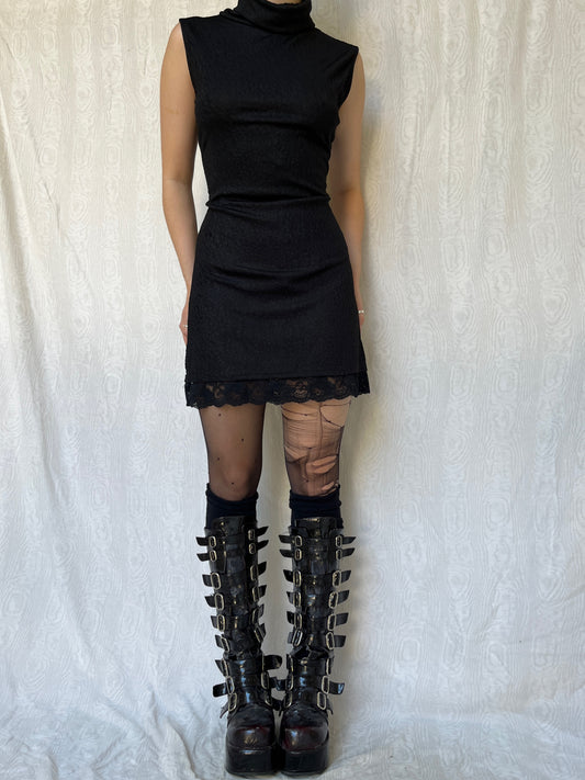 Vintage 00s Gothic Lace Trim Black Mini Dress (M/L)
