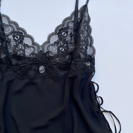 Vintage 00s Romantic Vampy Black Cami (S)