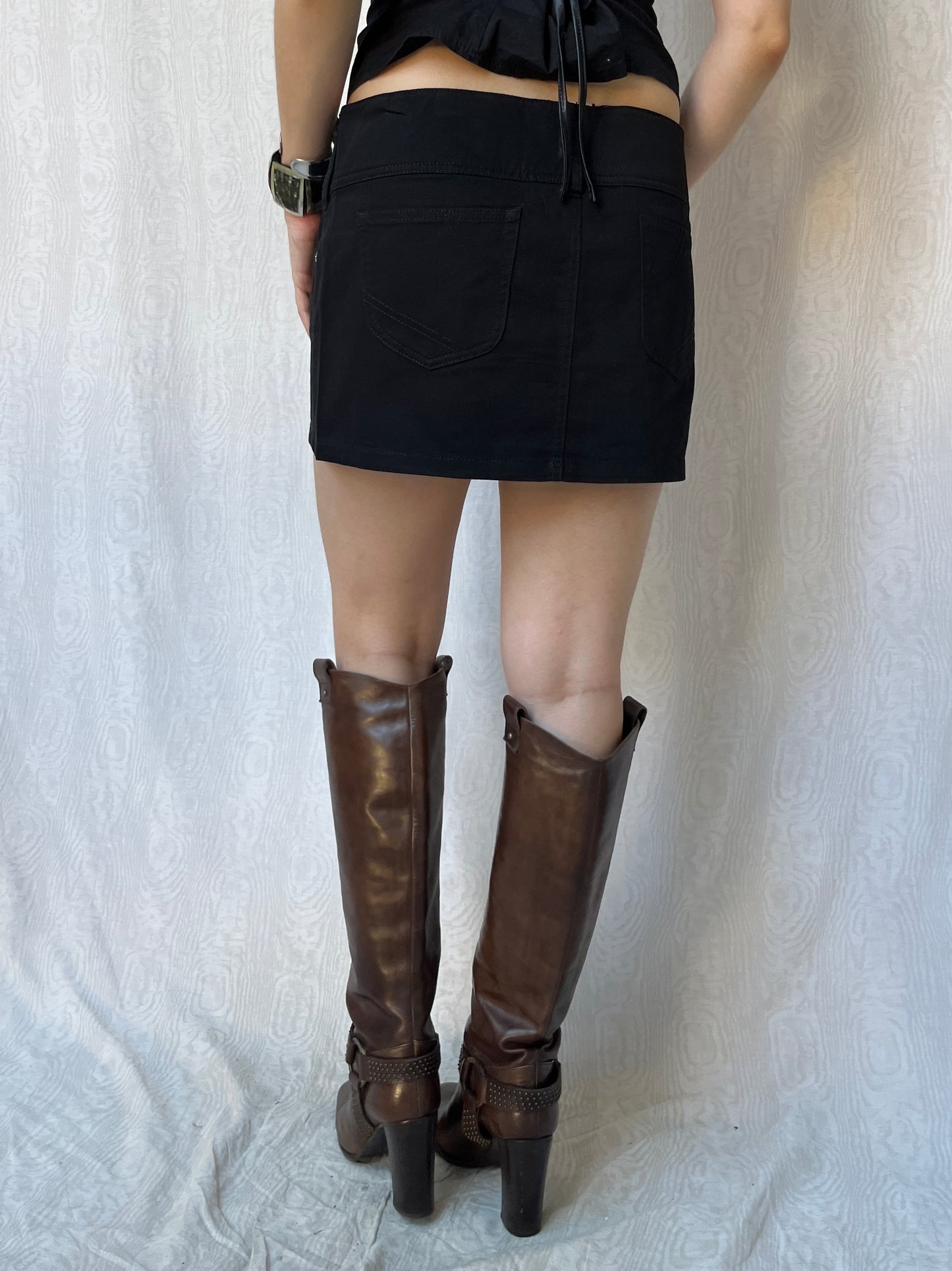 Vintage 00s Downtown Black Mini Skirt (S)