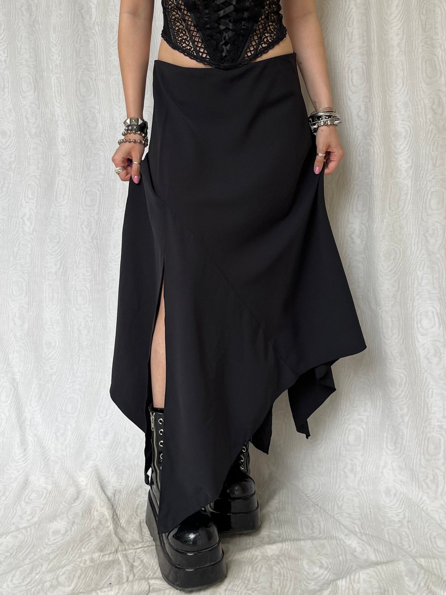 Vintage 00s Goth Asymmetric Black Skirt (S/M)