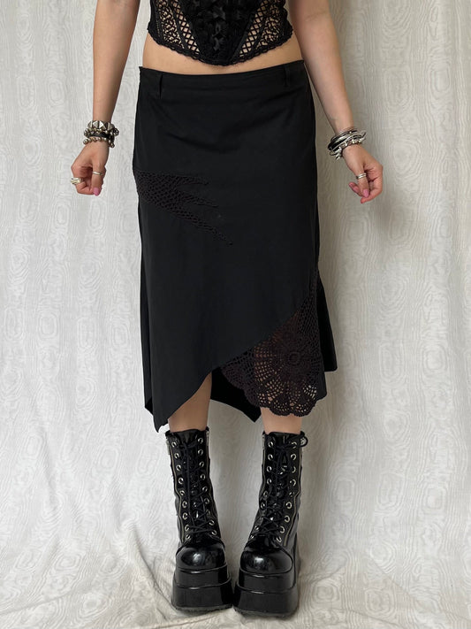 Vintage 00s Goth Black Skirt w Crochet (M)