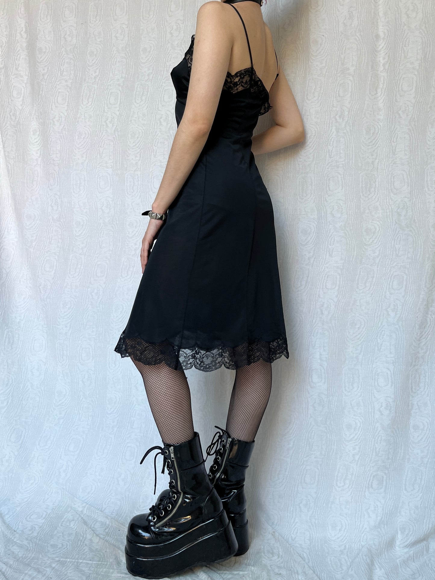 Vintage 00s Gothic Black Lace Detailing Dress (M)