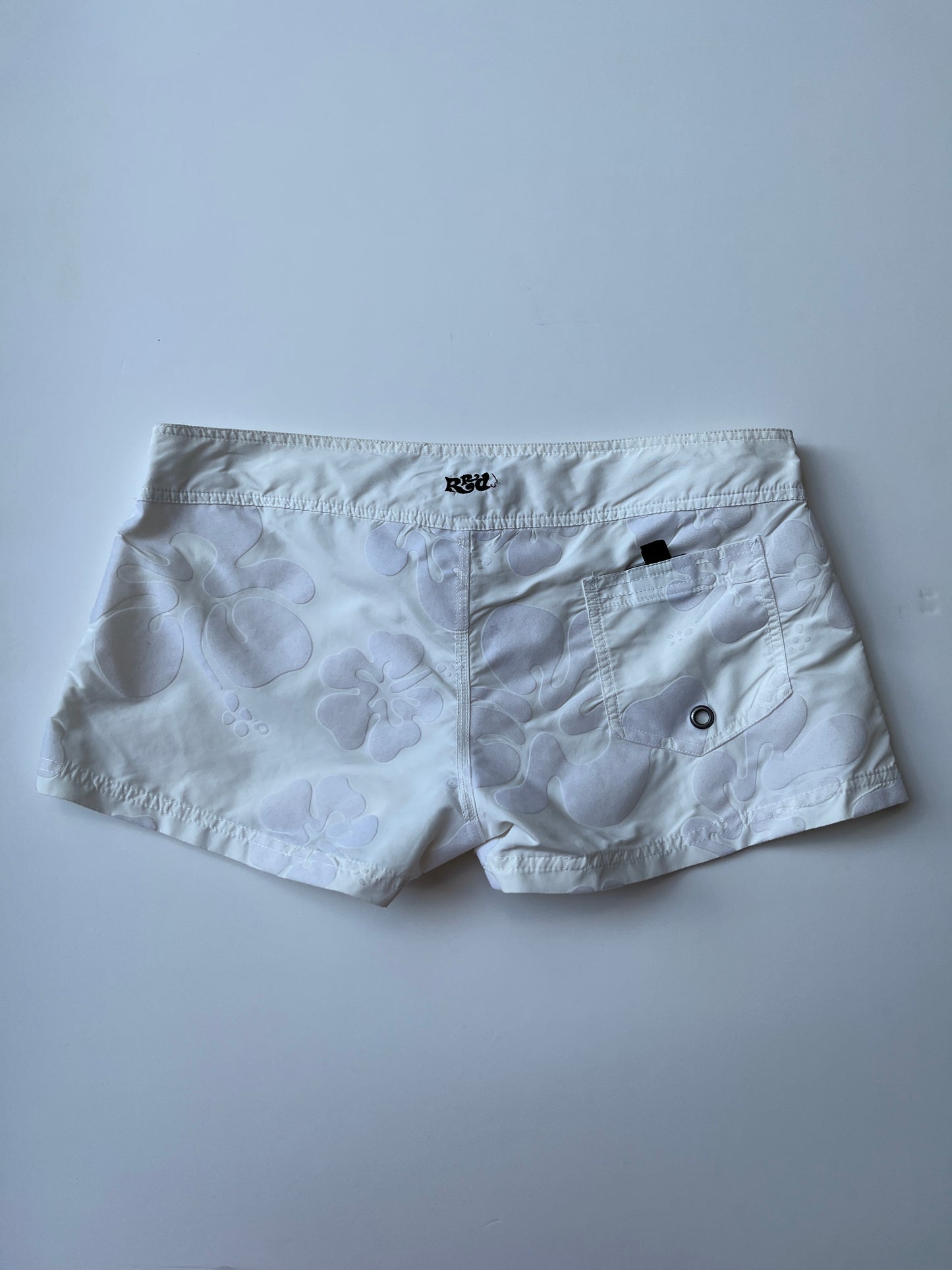 Vintage 00s Surf White Mini Shorts (S)