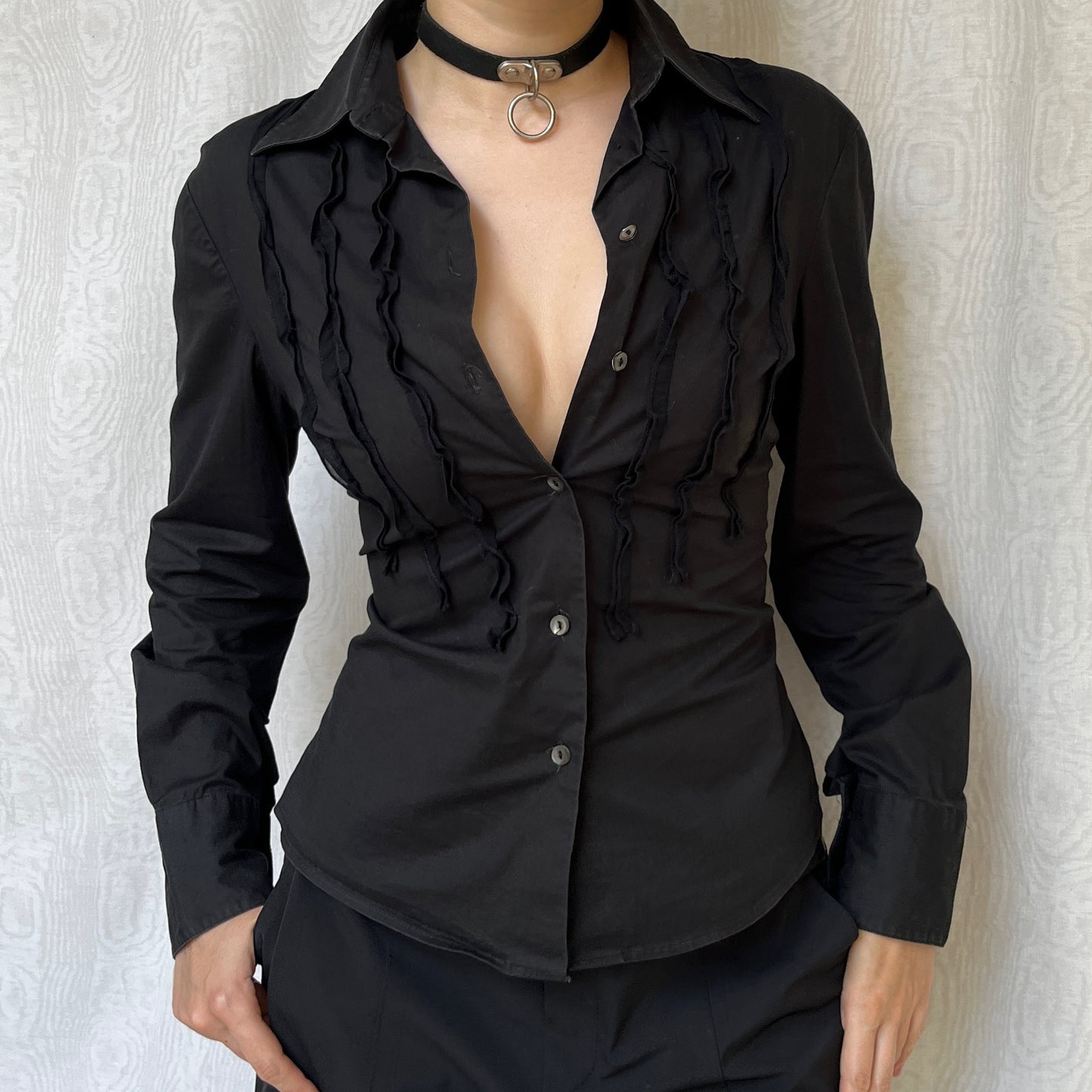 Vintage 00s 0ffice Siren Black Long Sleeve Button-Up (M/L)