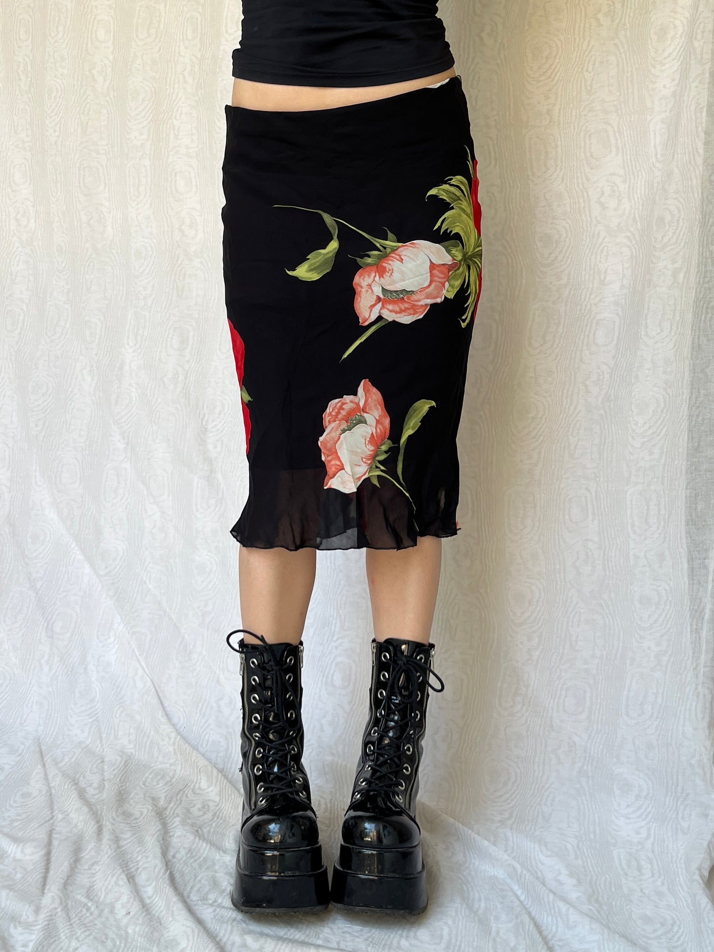 Vintage 90s Dark Romantic Floral Knee Skirt (S/M)