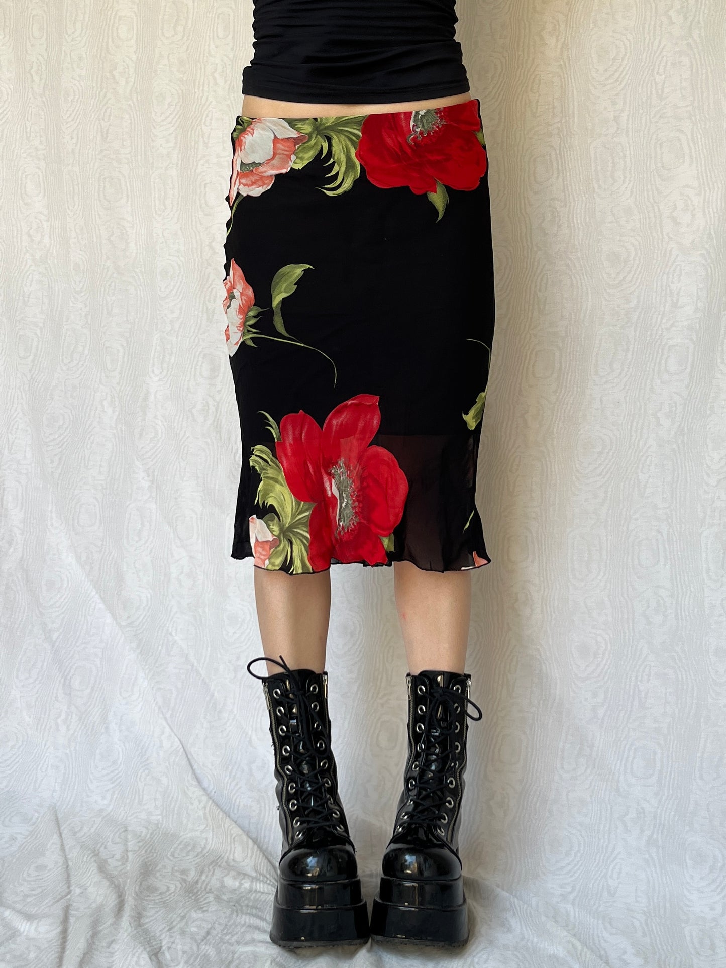Vintage 90s Dark Romantic Floral Knee Skirt (S/M)