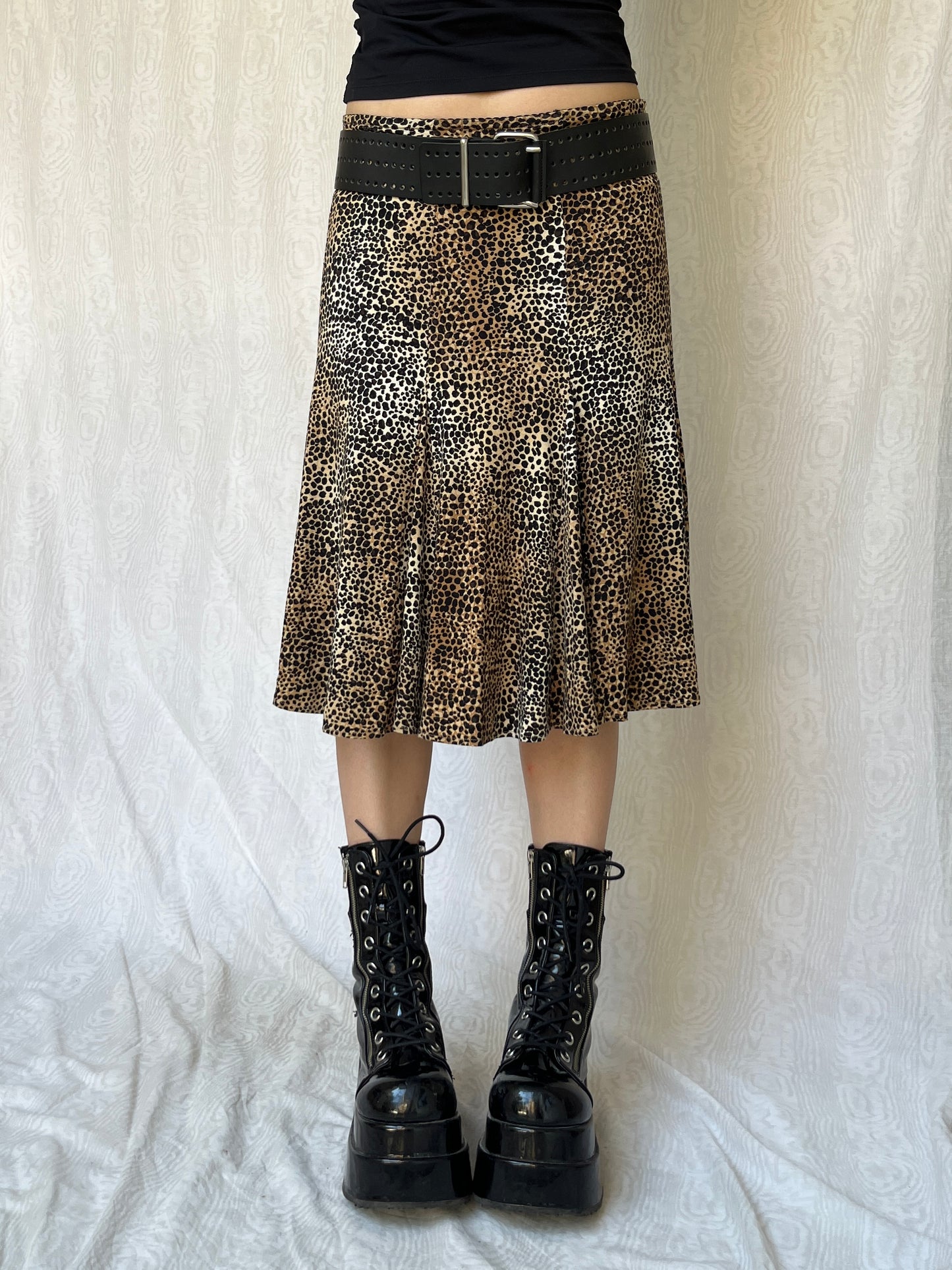 Vintage 00s Indie Sleaze Cheetah Midi Skirt (M)