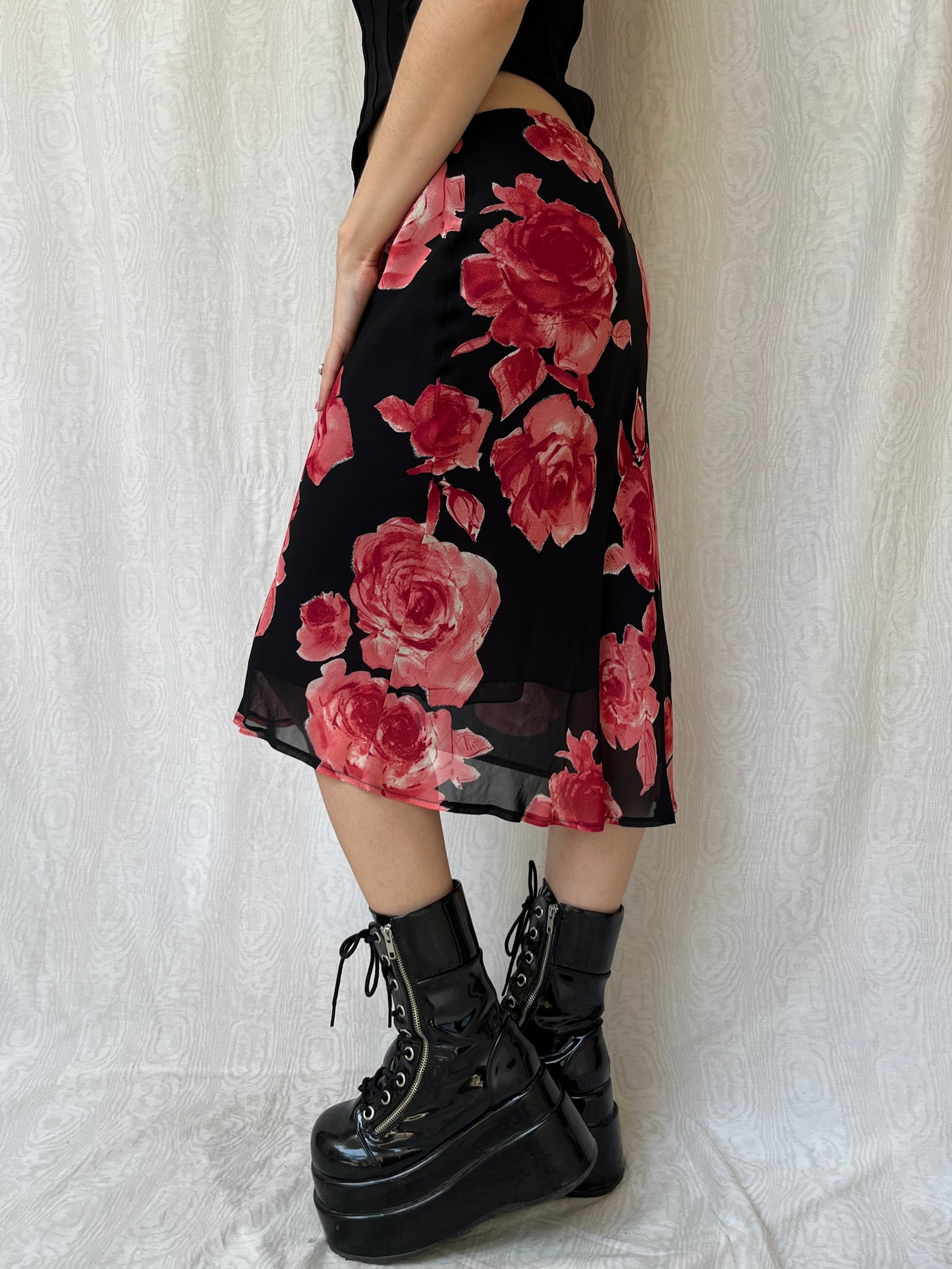 Vintage 90s Dark Romantic Floral Knee Skirt (XS/S)