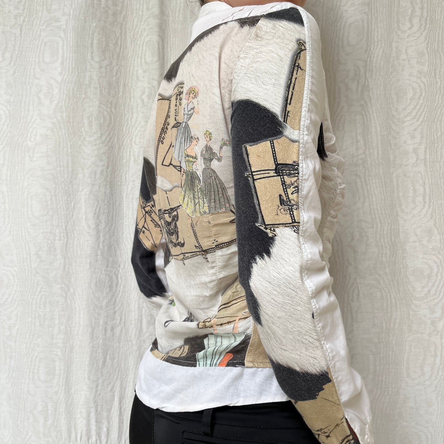 Vintage 00s Eclectic Graphic White Blouse (M)