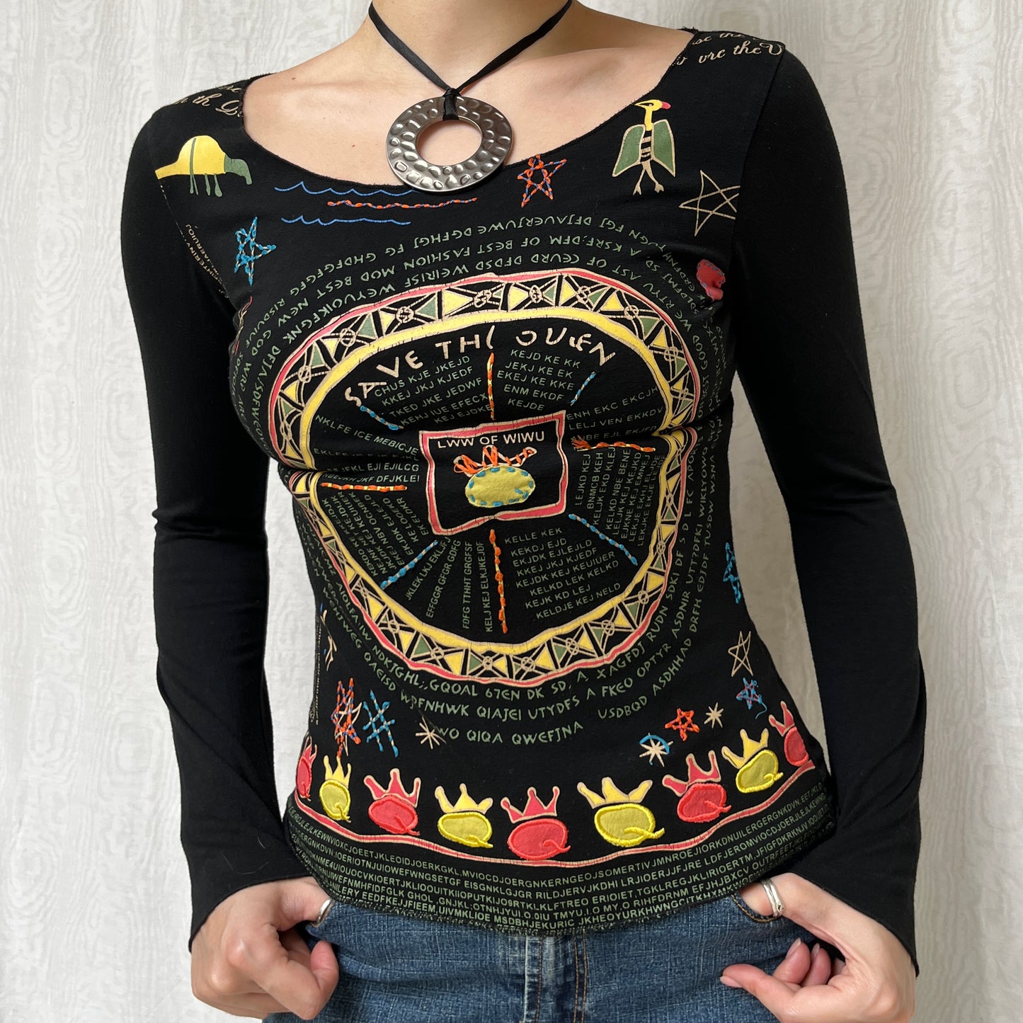 Vintage 00s Eclectic Graphic Rare Lonf Sleeve Top (S)