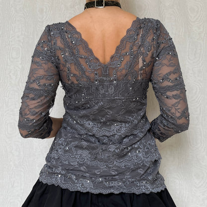 Vintage 00s Coquette Tiered Lace Gray Top (M)