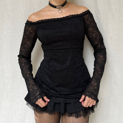 Vintage 00s Romantic Gothic Lace Off Shoulder Long Sleeve Top (M/L)