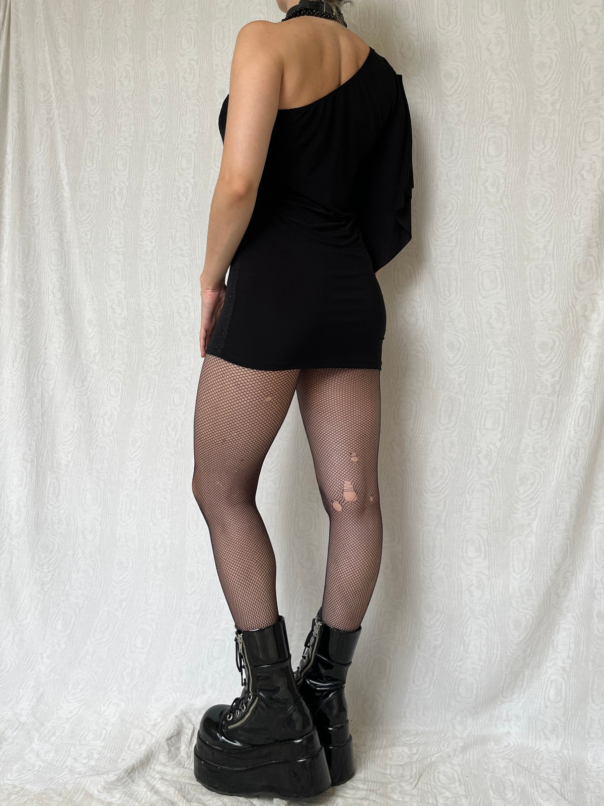 Vintage 00s Sleaze Clubwear One Shoulder Black Glittery Mini Dress (S)