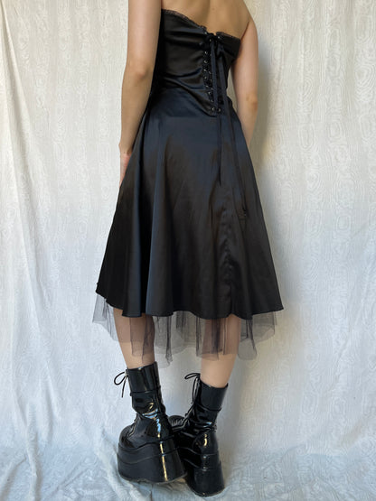 Vintage 00s Gothic Prom Black Dress (M/L)