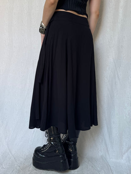 Vintage 00s Gothic Essential Black Maxi Skirt (S)