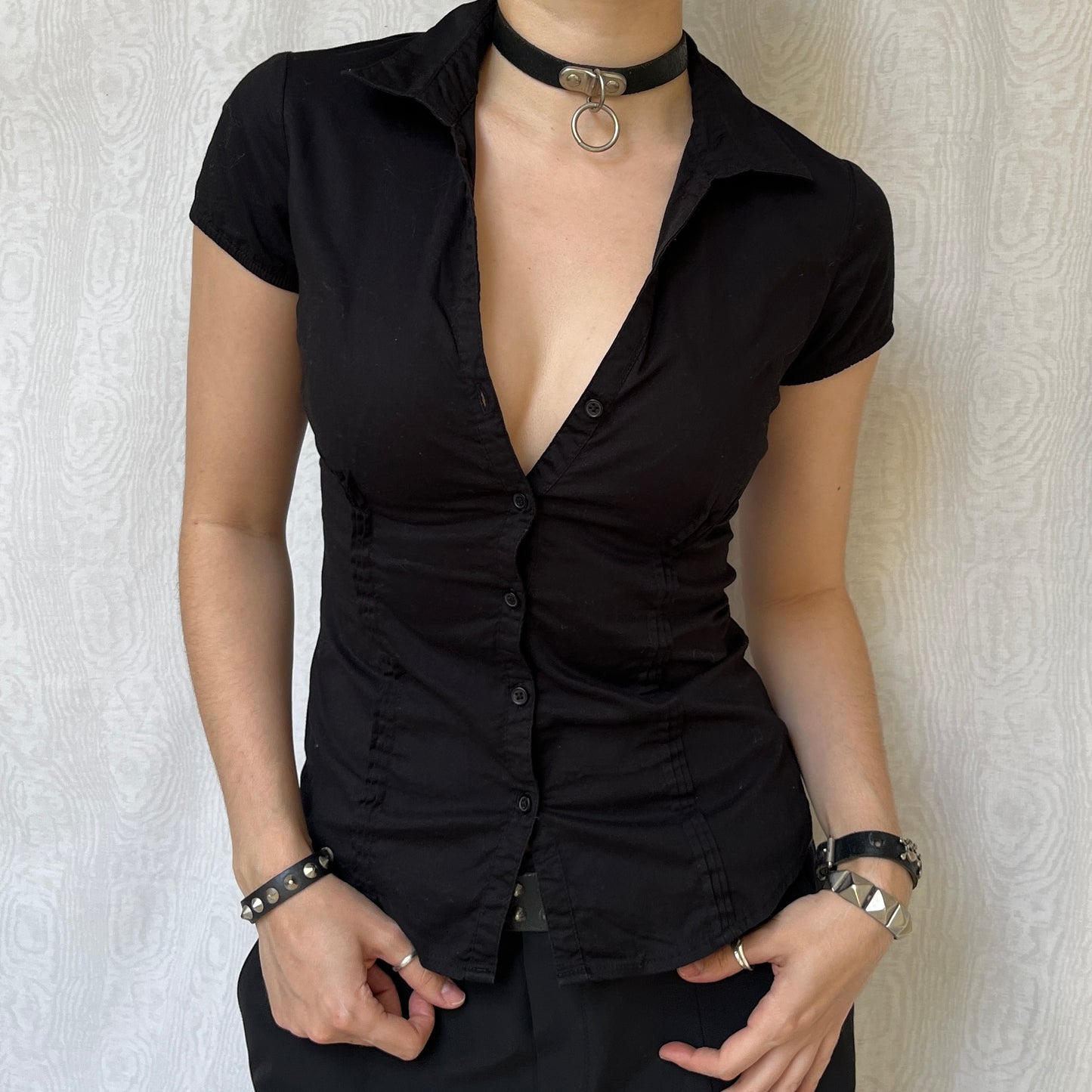 Vintage 00s Office Siren Short Sleeve Button-Up (S)