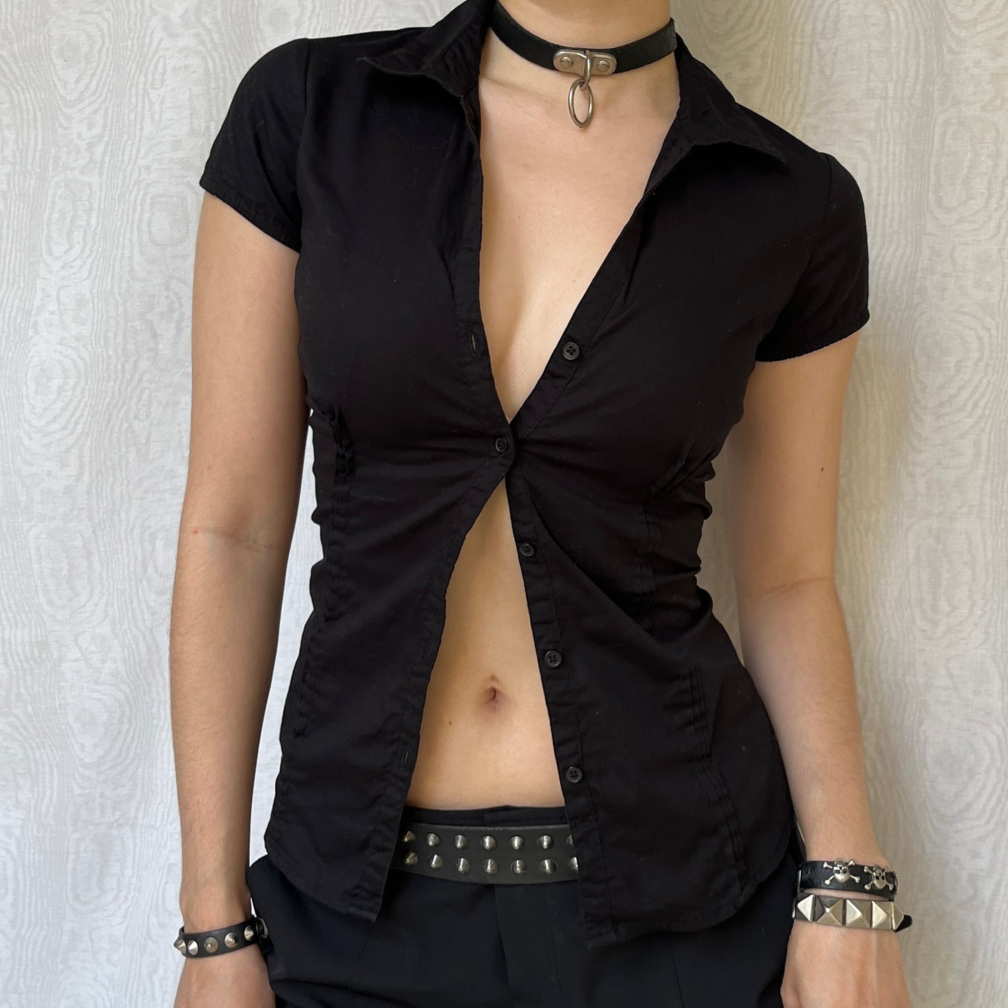 Vintage 00s Office Siren Short Sleeve Button-Up (S)