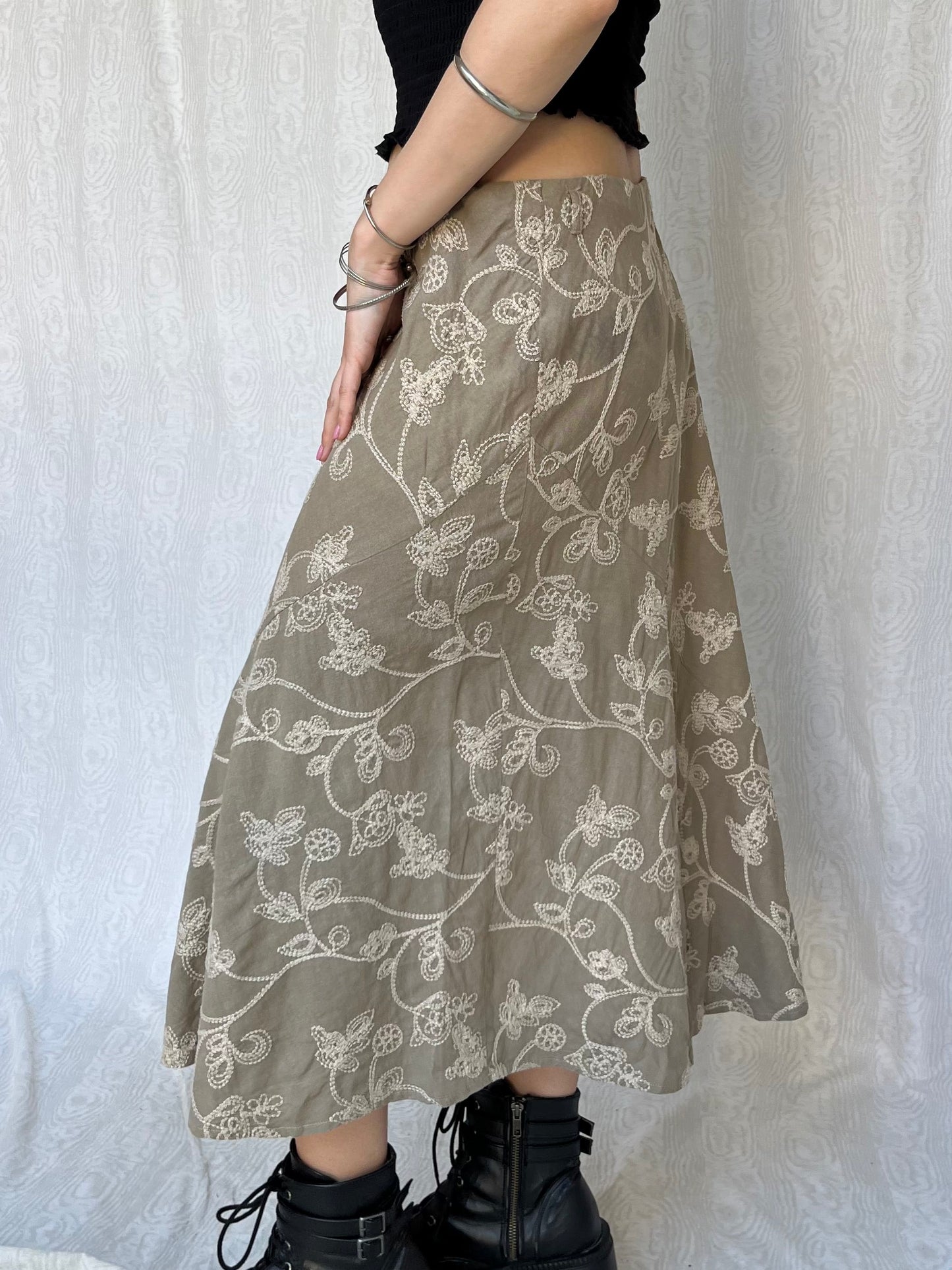 Vintage 00s Fairy Embroidered Maxi Skirt (L)