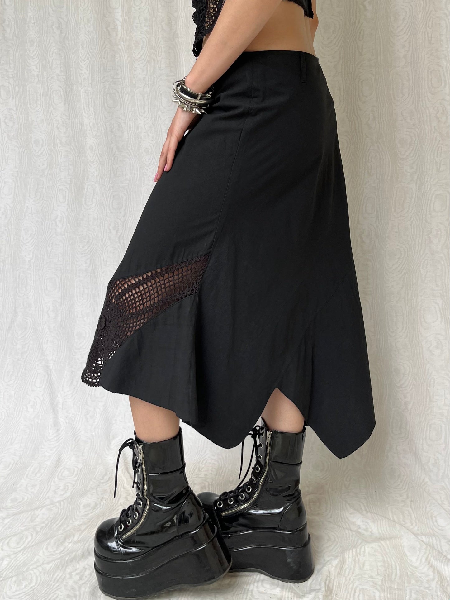Vintage 00s Goth Black Skirt w Crochet (M)