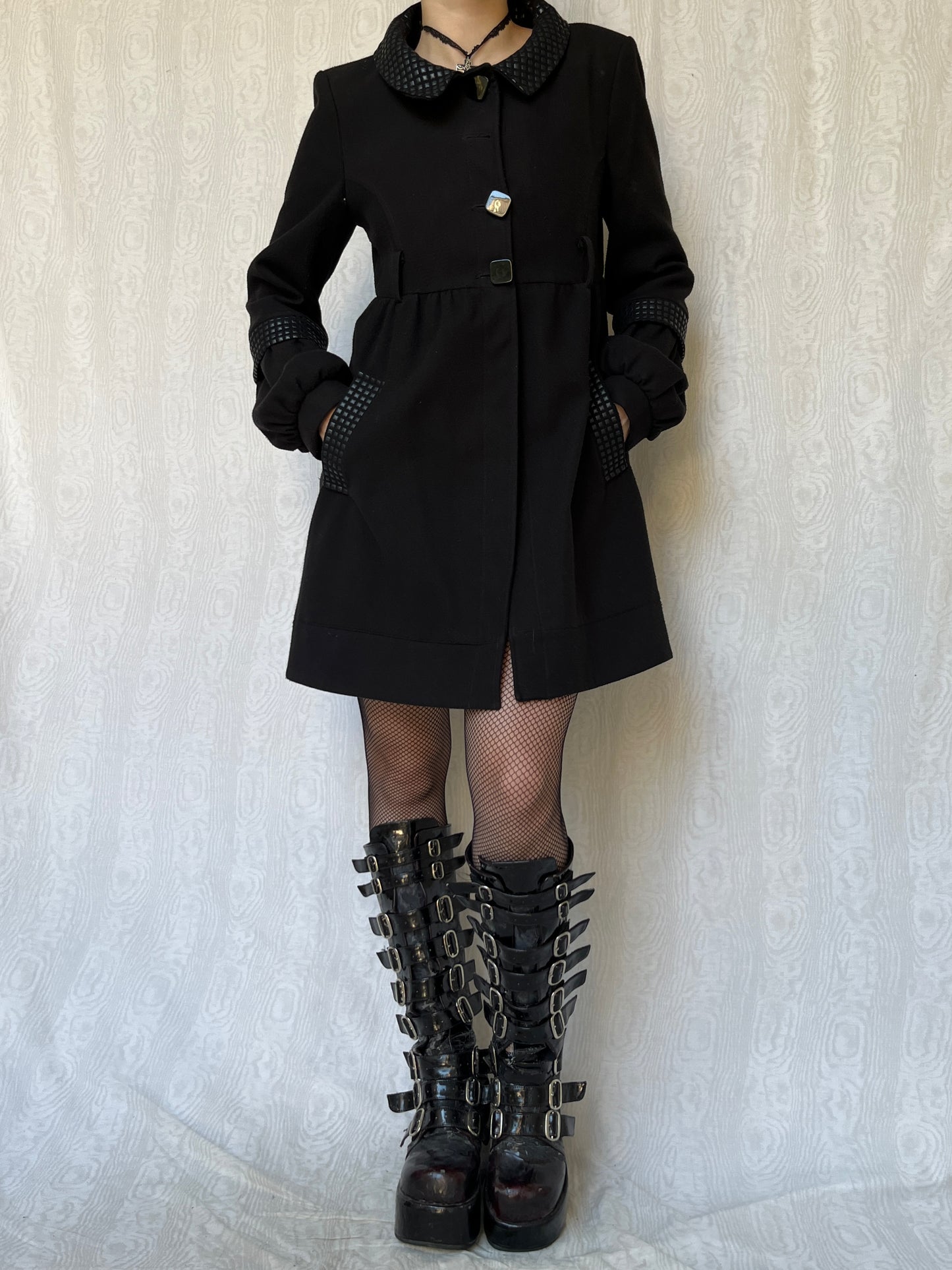 Vintage 00s Eclectic Black Coat (M/L)