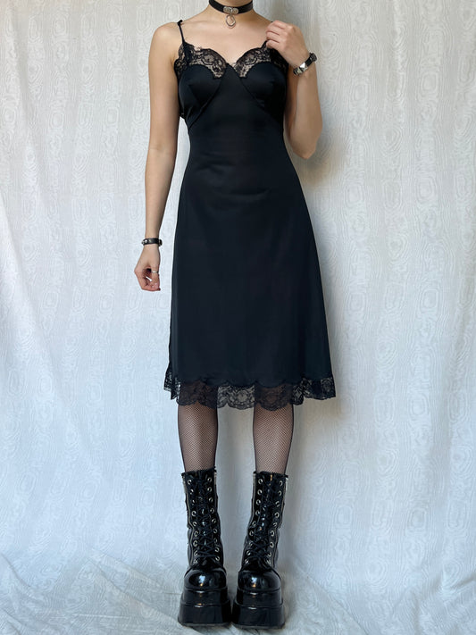Vintage 00s Gothic Black Lace Detailing Dress (M)