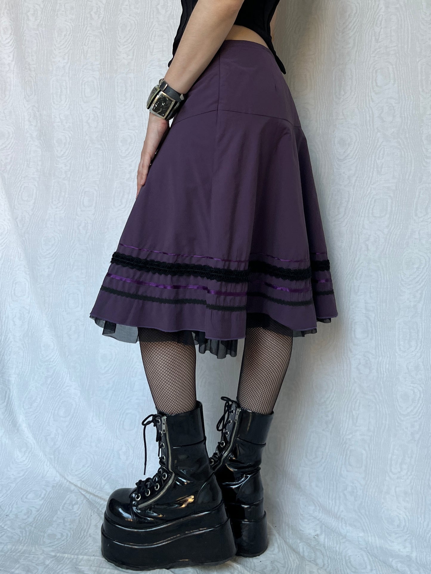 Vintage 00s Whimsigoth Purple Knee Skirt (M)