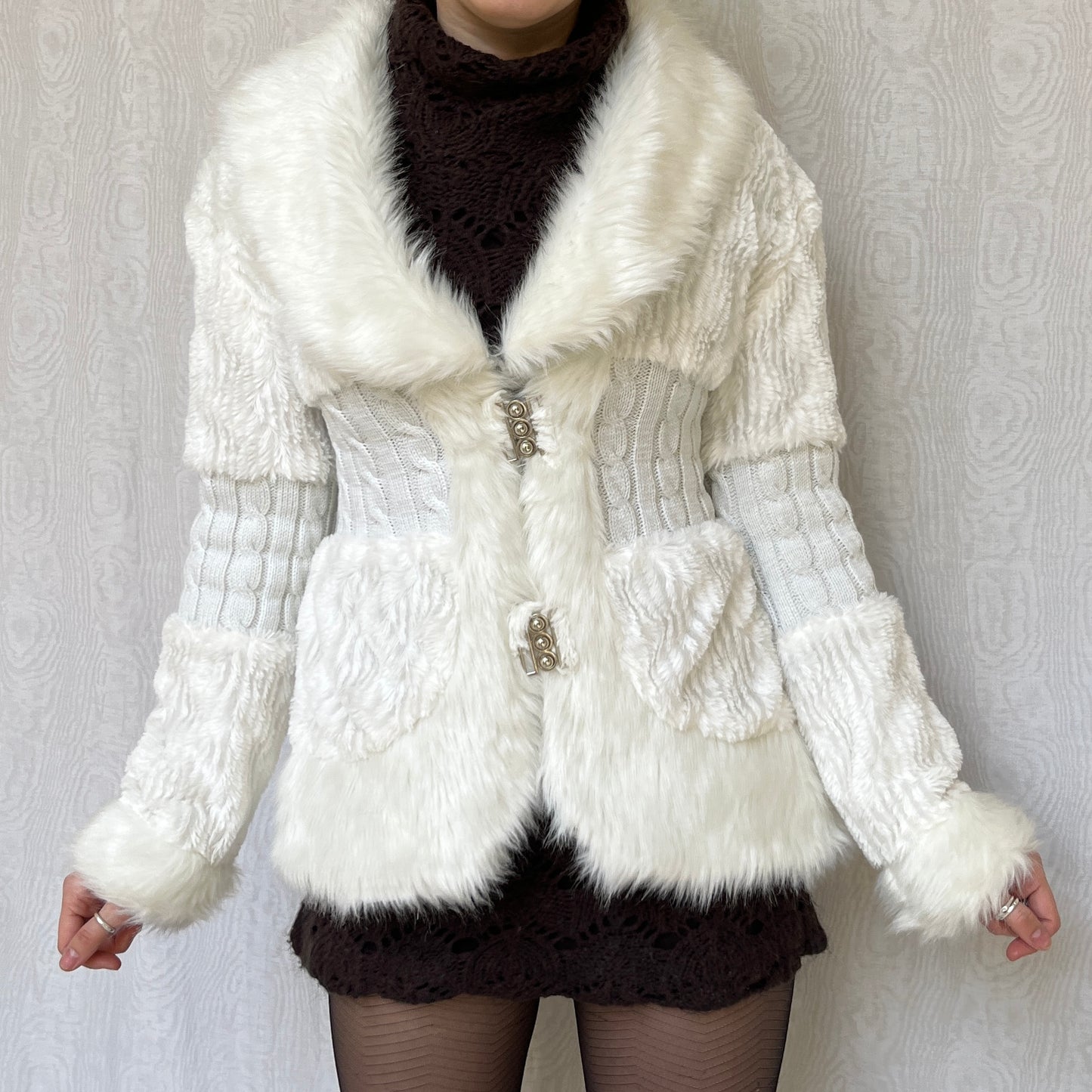 Vintage 00s Coquette White Fur Cardigan (M)